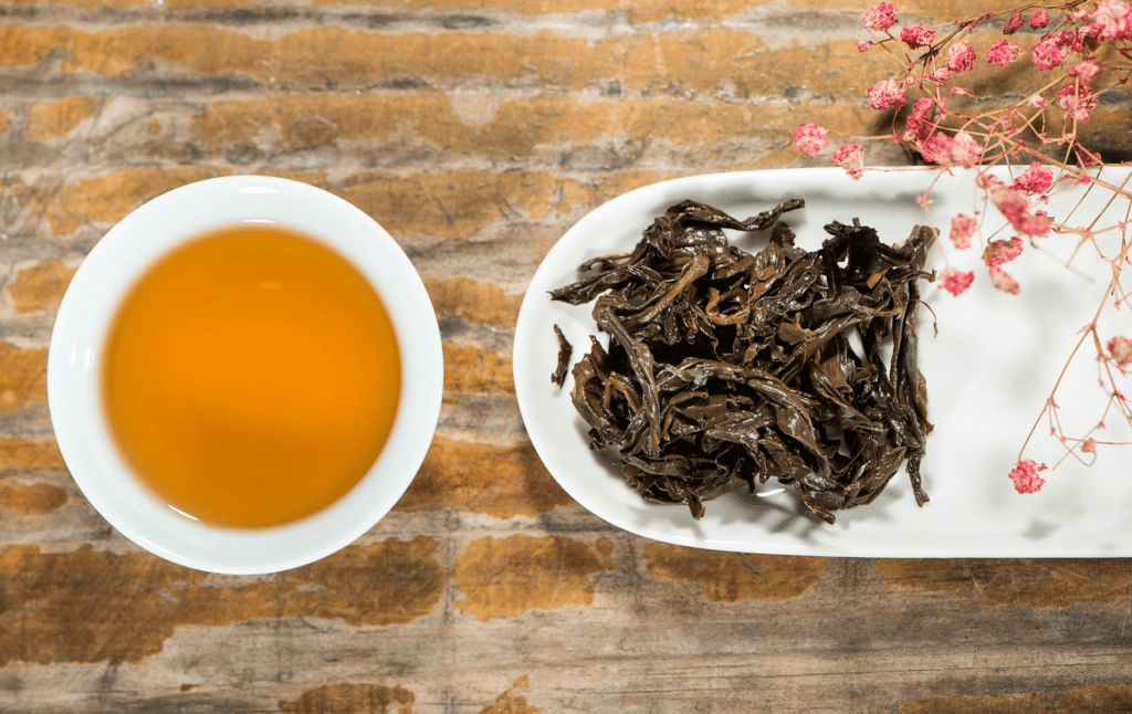 Why is black tea red? Revealing the marvelous chemical reaction behind