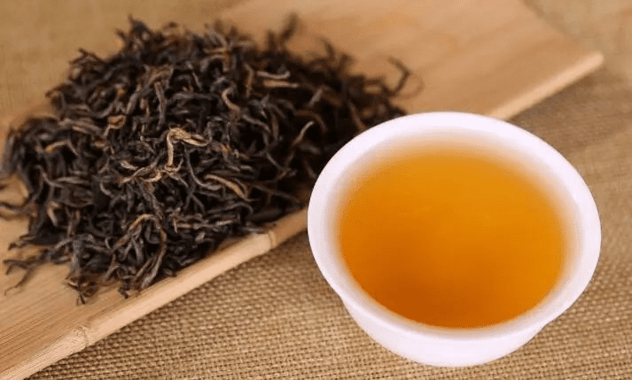 How to treasure the aroma of this cup of black tea by storing Jinjunmei tea for years