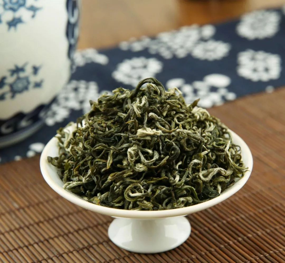 How to Brew Bigelow Spring Tea, Taste the Green of Spring