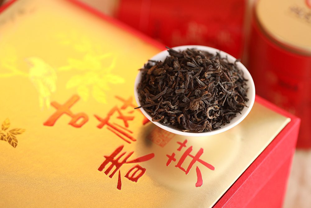 How to Perfectly Brew Dian Hong Gold Needle Tea, A Fragrant Cup of Dian Hong Journey